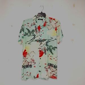 Novamen Hawaiian  island floral short sleeves collar button down shirt  Size: L